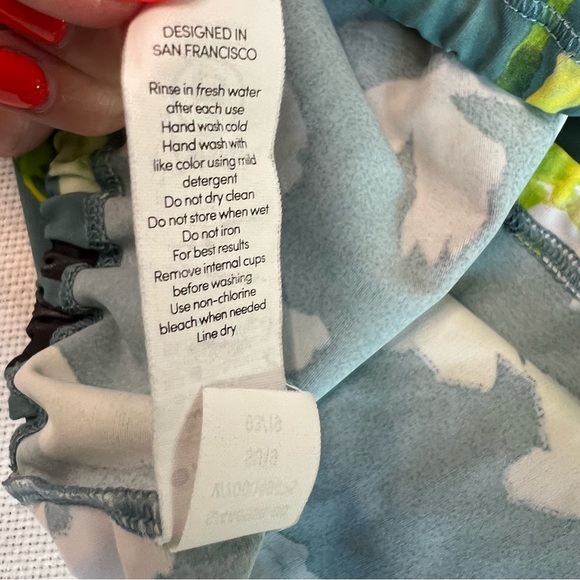 ATHLETA Shanti Floral Crossback Floral Green Top - Picture 7 of 7